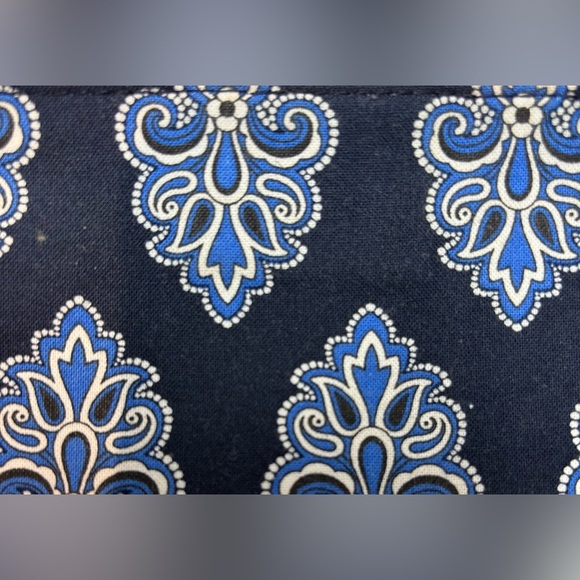 Vera Bradley | Calypso Blue ID holder/keyring/coin purse - Picture 3 of 14